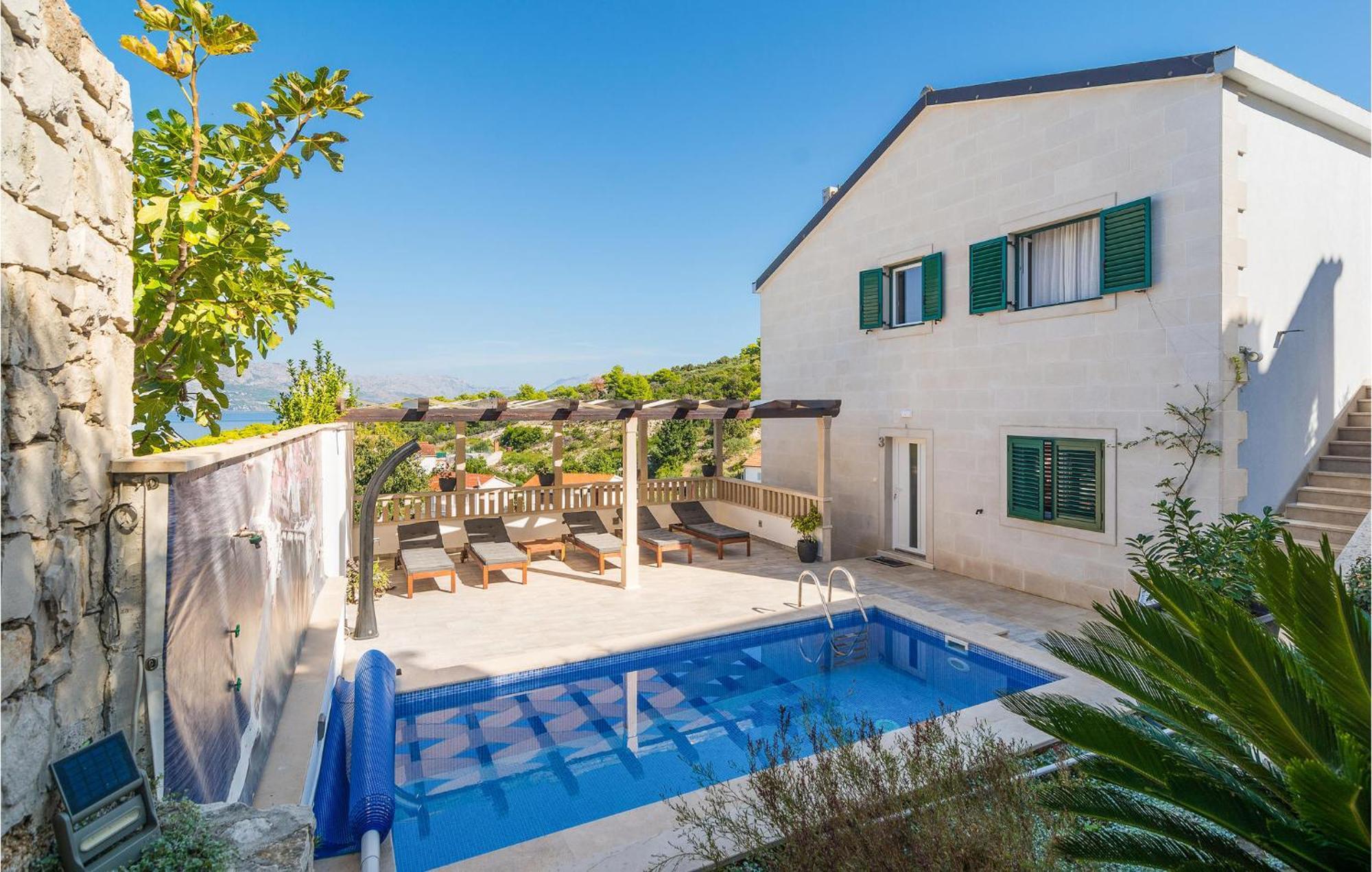 Nice Home In Postira With Outdoor Swimming Pool エクステリア 写真